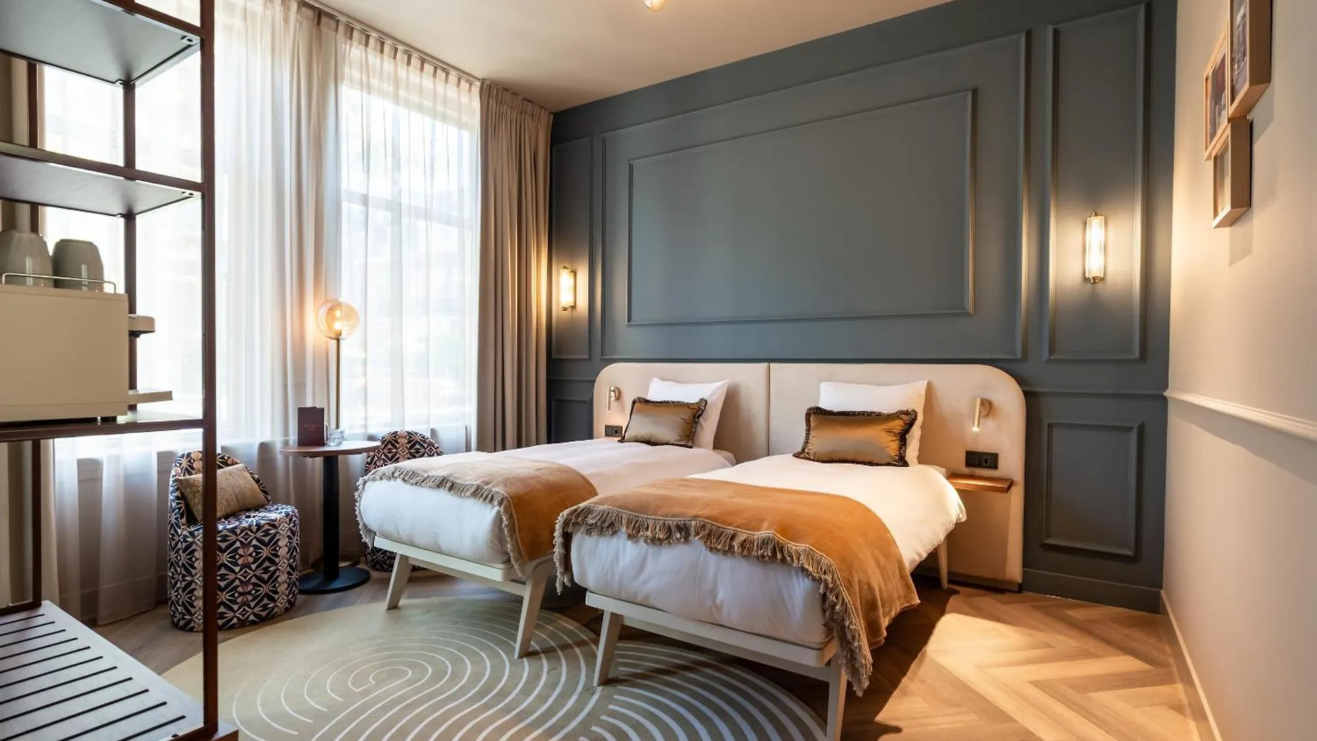 Hotel Malie House Utrecht 4*,